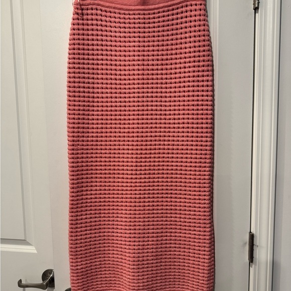 Gianni Bini Pink Crochet Eddie Skirt Size Medium- worn by Southern Charm Star!⭐️ - Picture 3 of 7